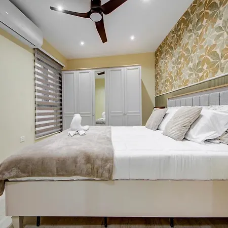 Emerald Beauty - Brand New 3br In Prime Location
